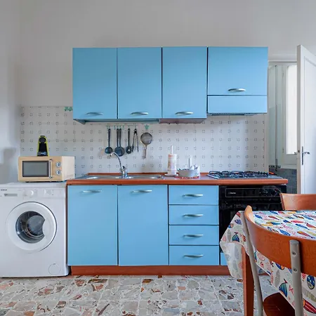 Apartment Accogliente A Per 2 A 4 Persone Con Balconcino Vicino Al Centro Storico, Porto E Spiagge