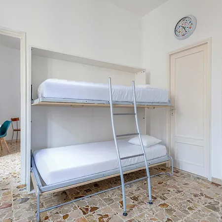 Apartment Accogliente A Per 2 A 4 Persone Con Balconcino Vicino Al Centro Storico, Porto E Spiagge *